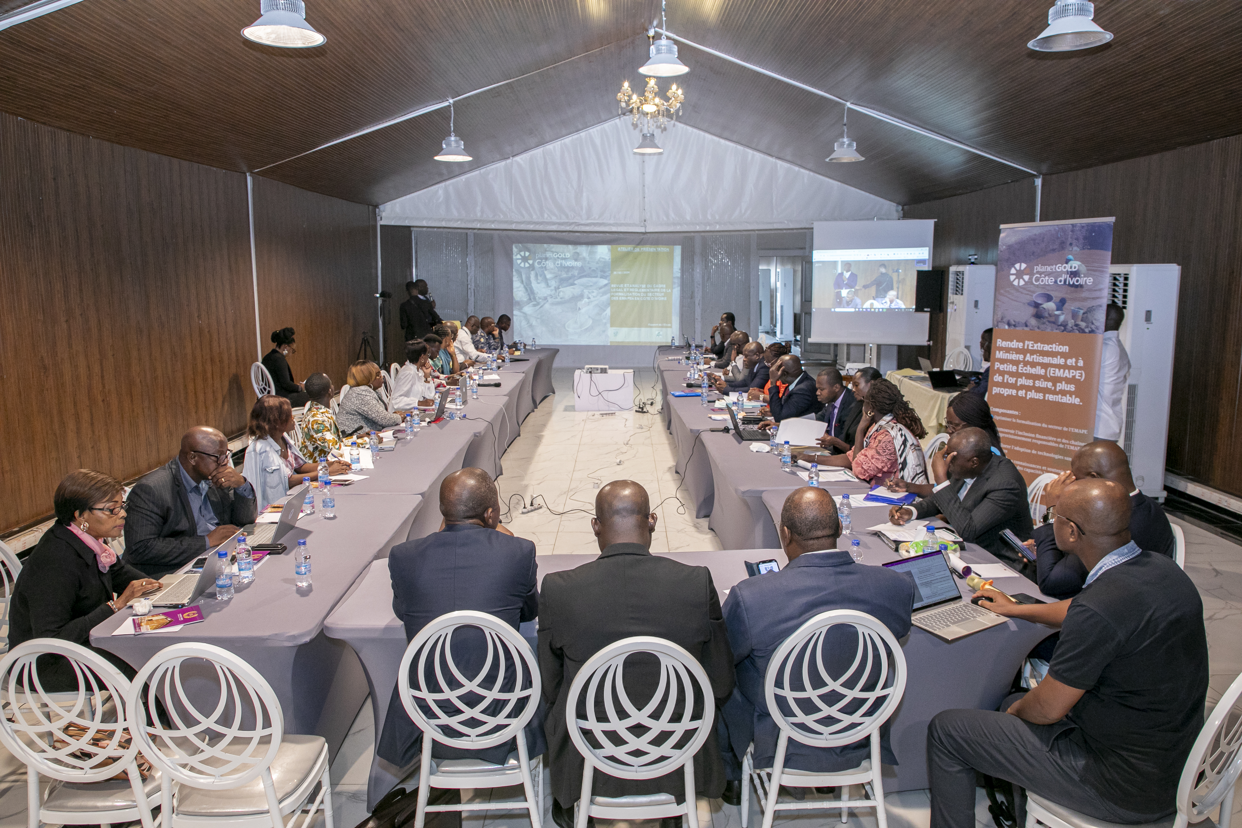 Un Pas Vers l'Avenir: L'Atelier de Validation du Cadre de Formalisation de l'EMAPE en Côte d'Ivoire