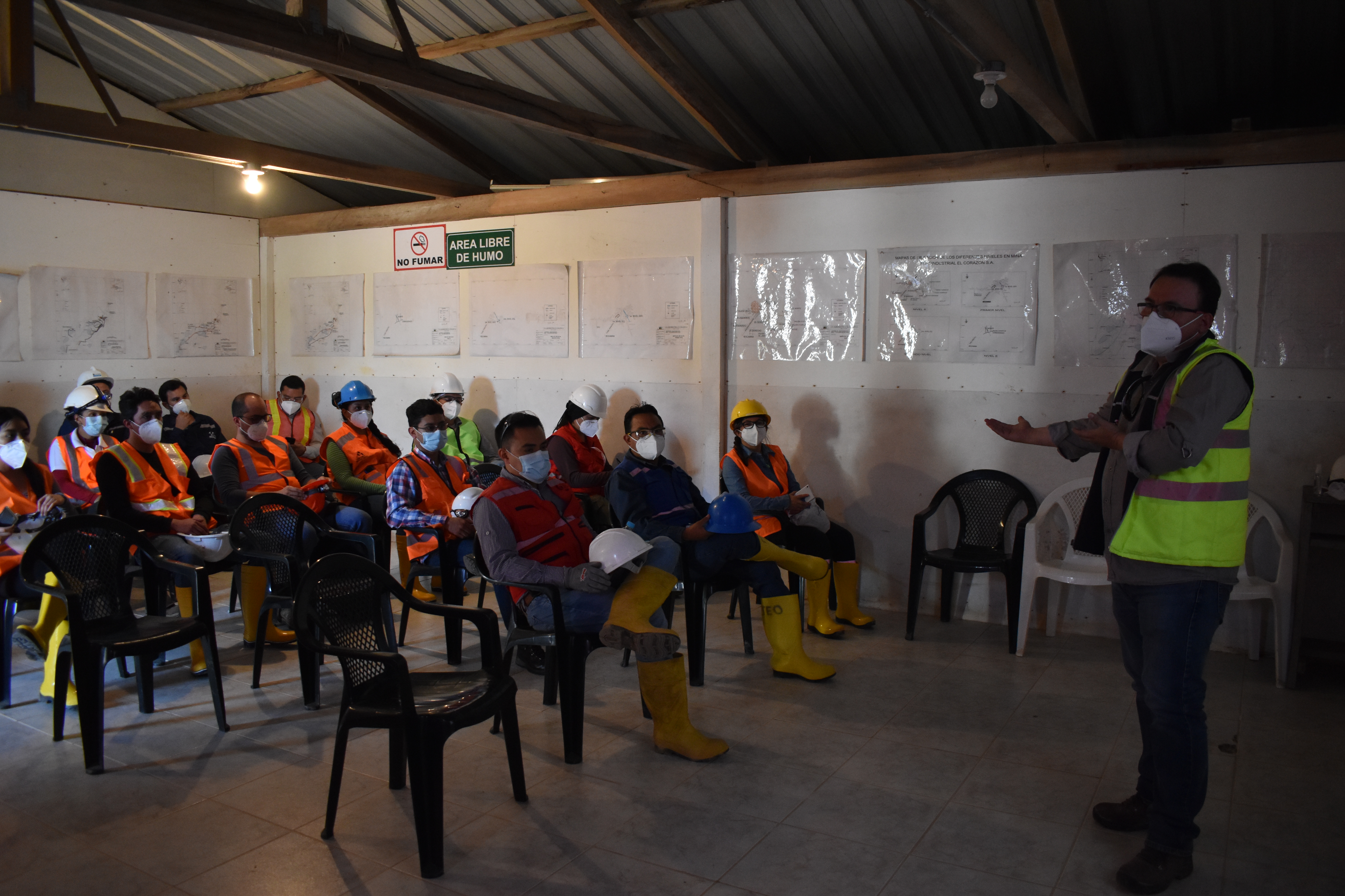 A small training with miners in masks in Ecuador