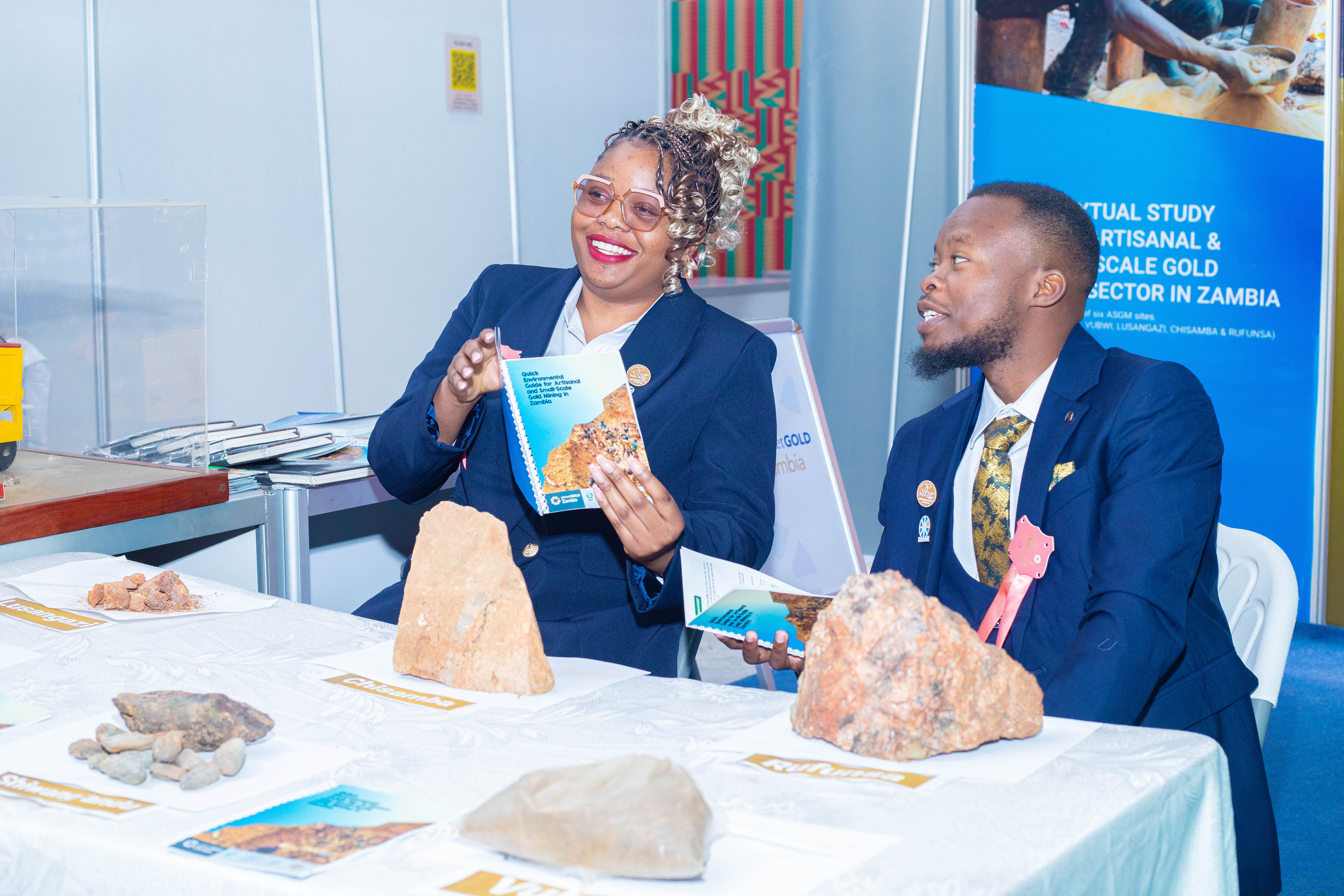 The planetGOLD Zambia Project Team Exploring the Quick Environmental Guide for Artisanal and Small-Scale Gold Mining in Zambia