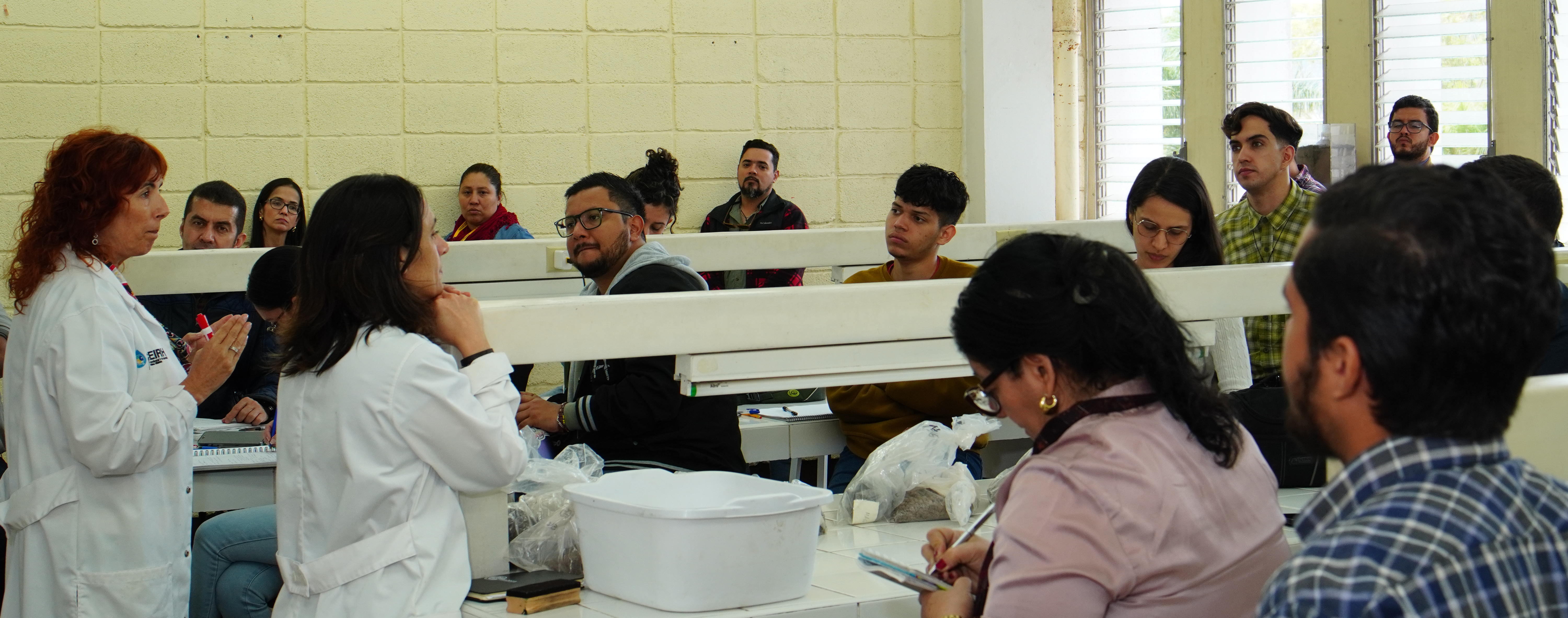 Curso "Introducción a la Geoquímica Aplicada a Sistemas Ambientales"