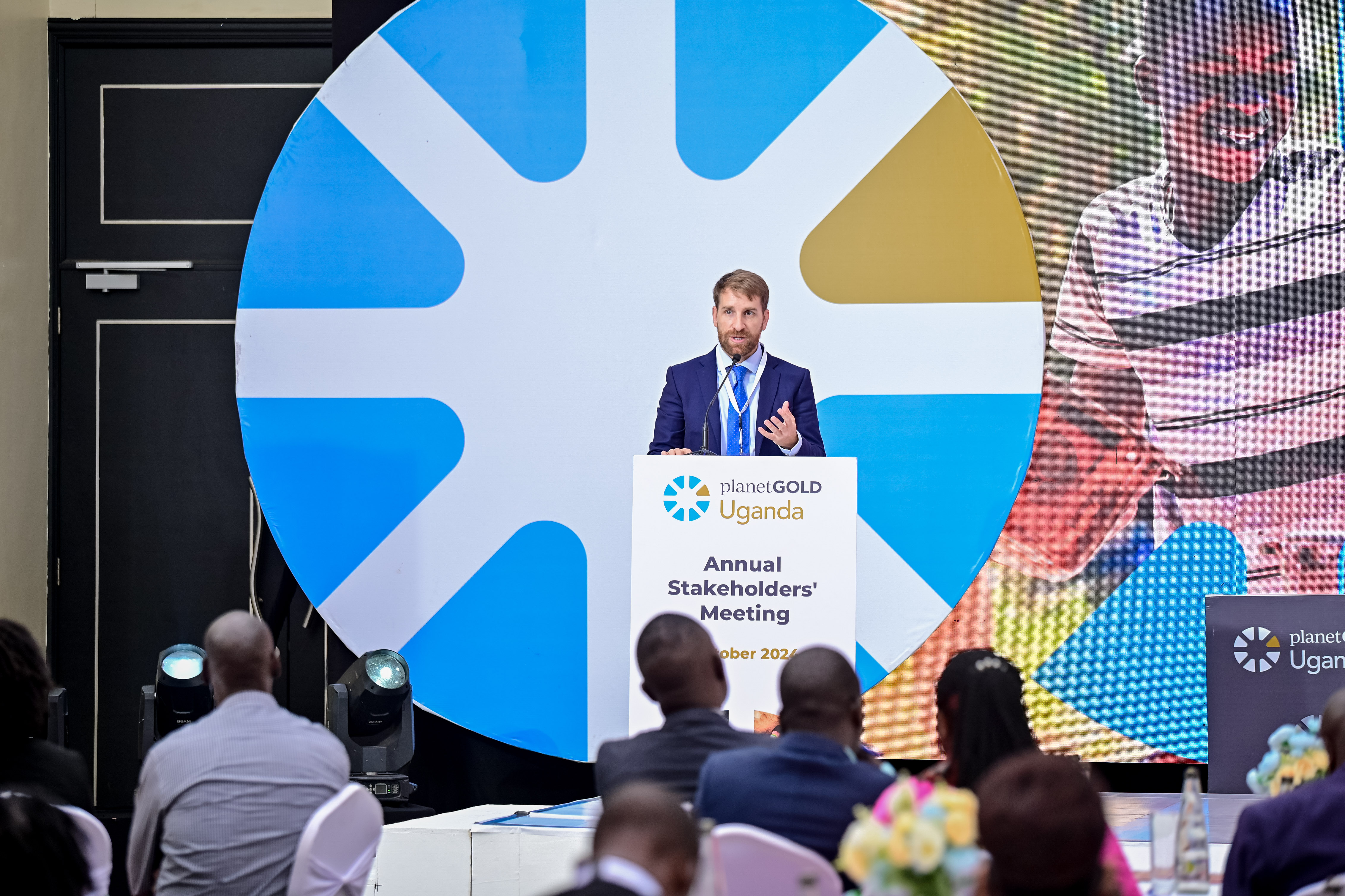 Iñaki Rodríguez, the representative from UNEP, speaks at the meeting in Uganda.