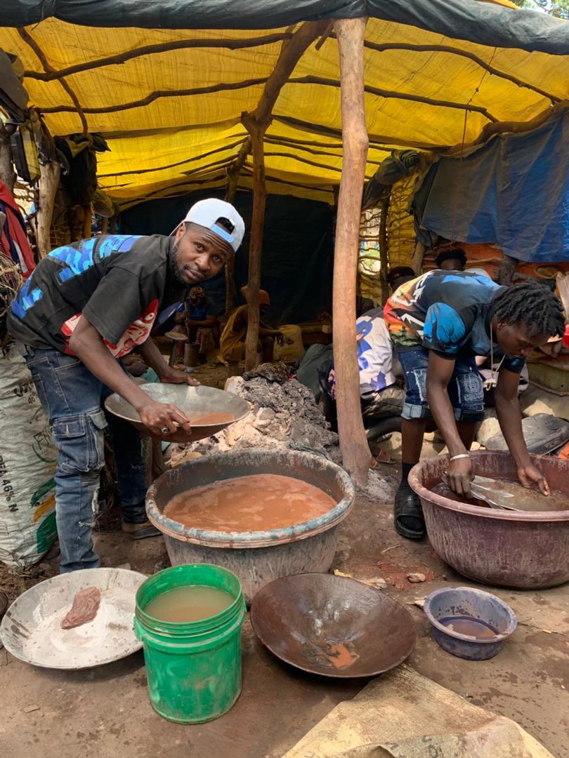 Gold miner in Mpika