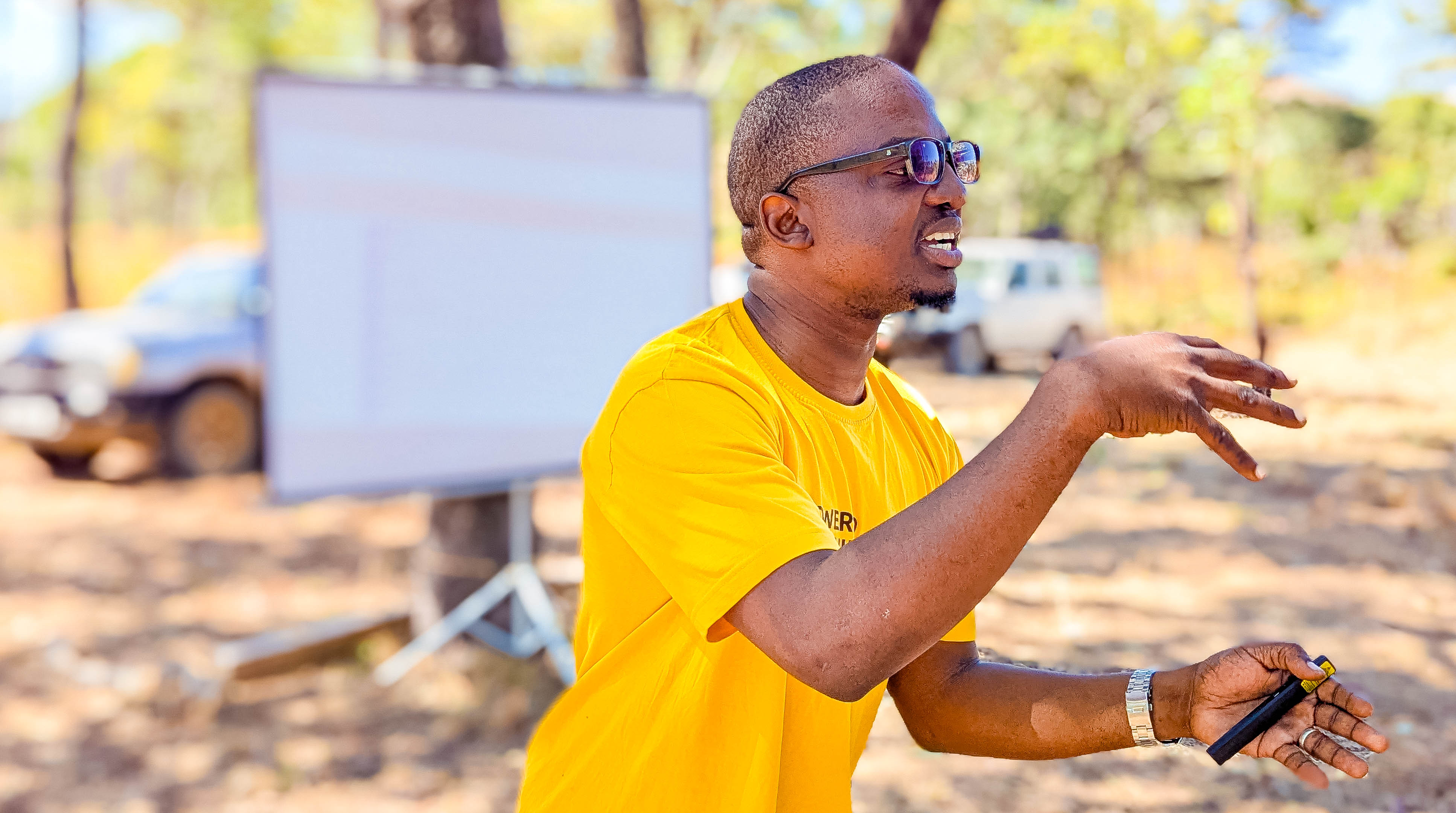 Project Metallurgist Musanje Chikatala Elaborating the importance of Mercury-Free Processing Systems in Kanyelele Mining Site