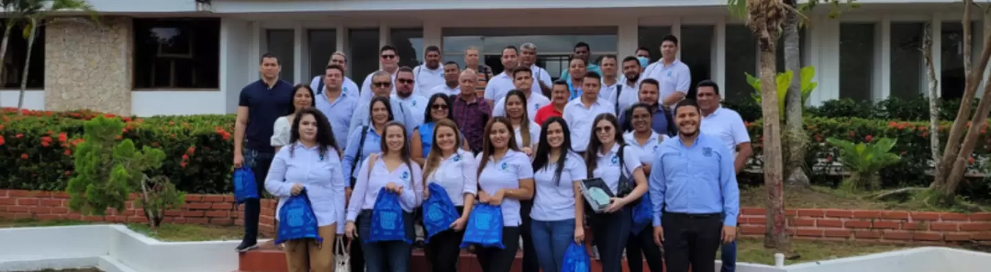 Funcionarios y funcionarias de la Corporacion Autonoma Regional del Sur de Bolivar y planetGOLD Colombia presentan resultados en marco del Acuerdo de Parte Responsable