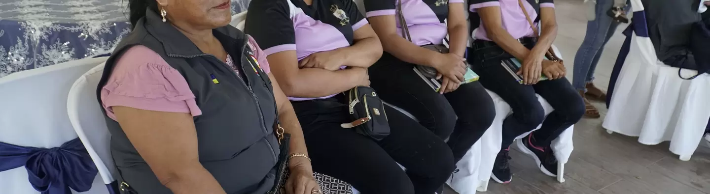 Mujeres recolectoras de oro de varias asociaciones participaron en el taller organizado por el Programa Nacional de Gestión de Químicos (PNGQ)