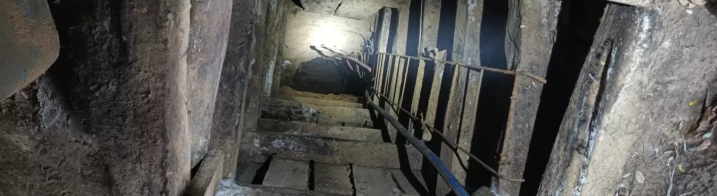 Mine shaft