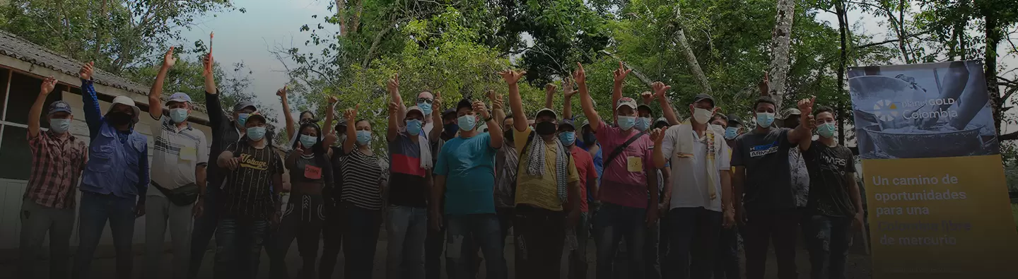 Group photo of stakeholders in Caucasia Colombia