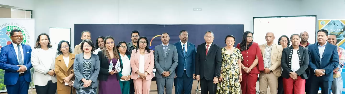 signature de convention de partenariat entre le Ministère de l’Environnement et du Développement, la Banque Centrale de Madagascar, le Ministère des Mines et l’ONUDI  pour la mise en œuvre du projet planetGOLD Madagascar