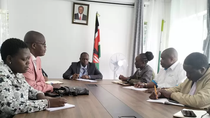 The Deputy Governor of Migori County, charing a discussion on partnership between the county and planetGOLD Kenya