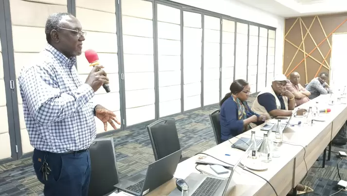 UNDP Kenya coordiantor to planetGOLD Kenya, Washington Ayiemba, in a recent JIC Meeting