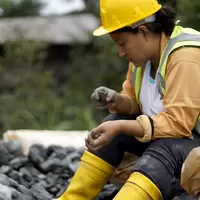 Janchera - woman miner