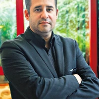 Photo of Luis Fernandez