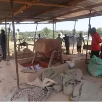 Miners in Namayingo District Uganda demonstrate gravitational method
