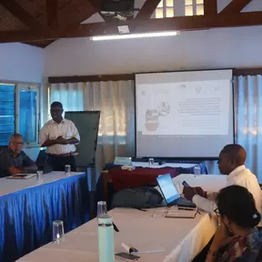 photo des participants lors de la formation création de coopérative