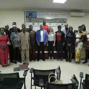 Group photo of government stakeholders and planetGOLD Burkina Faso team from the first workshop