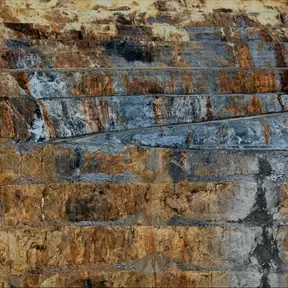 A mine in rock settings