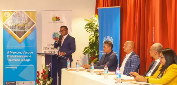 Mr Le SG du Ministère de l'Environnement et du Développement Durable  