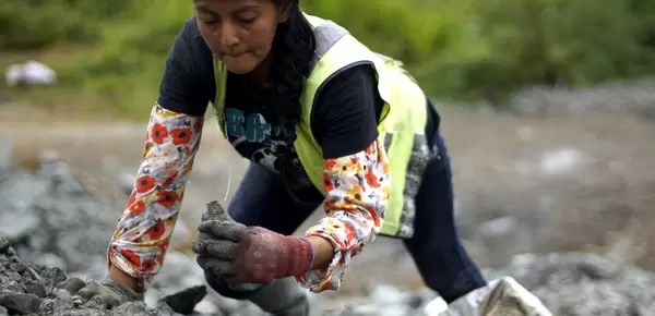 Woman miner "janchera"