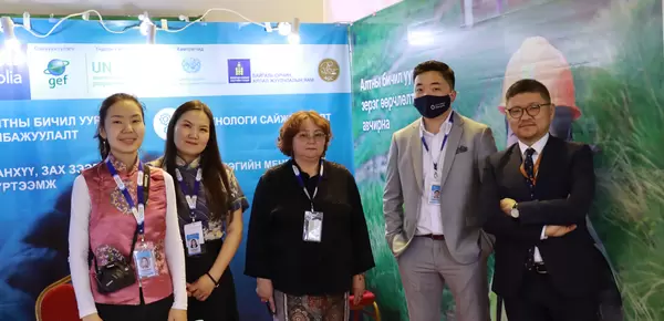 planetGOLD Mongolia team introducing the project and disseminating the IEC materials to the First President of Mongolia at the expo