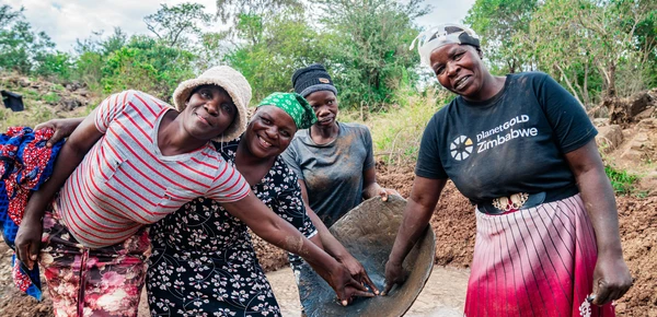 planetGOLD Zimbabwe women at a mine site